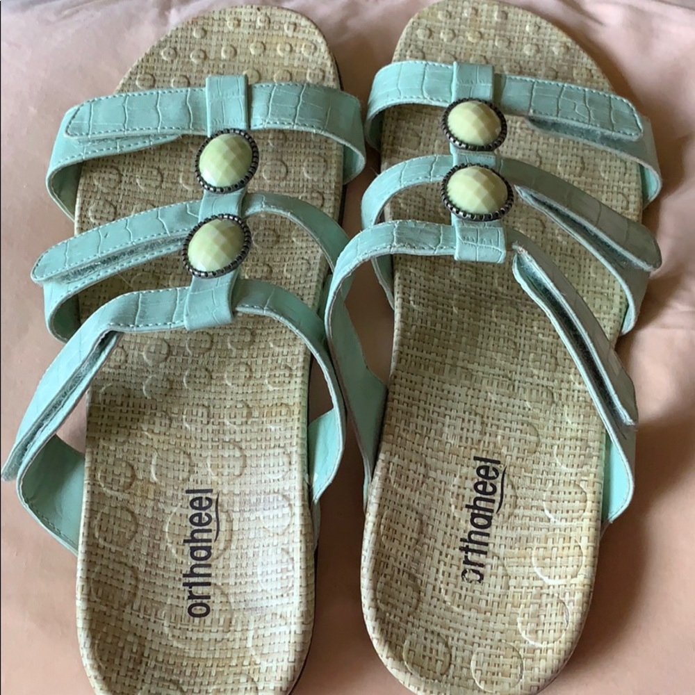 Orthaheel sandals, size 10, minty blue green